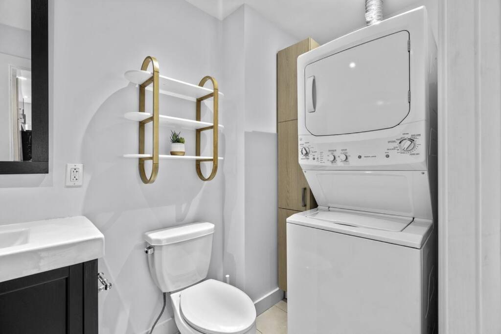 Stylish 2 Bedroom Haven By Jean Talon Market Μόντρεαλ Εξωτερικό φωτογραφία